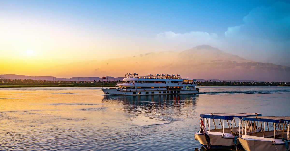 How Do Nile Cruises Offer a Unique Window into Egypt's History and Culture?